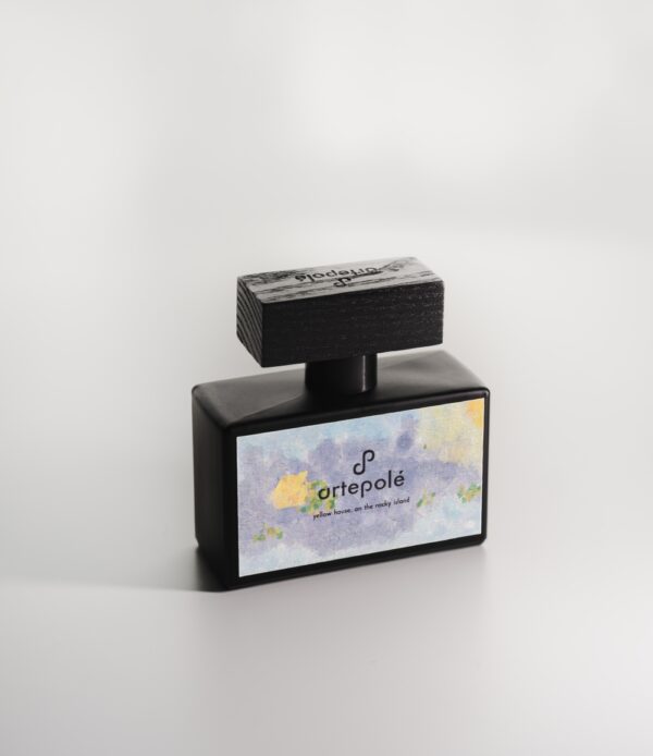 Yellow House, on the rocky island Extrait de Parfum